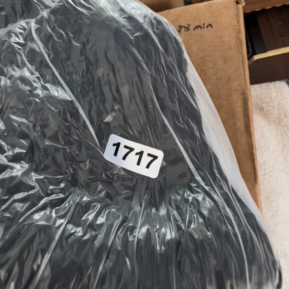 BDG Urban Outfitters Fleece Hoodie Uni XS/S Black Grey Fluffy Thick Wrap Blanket - Picture 14 of 16